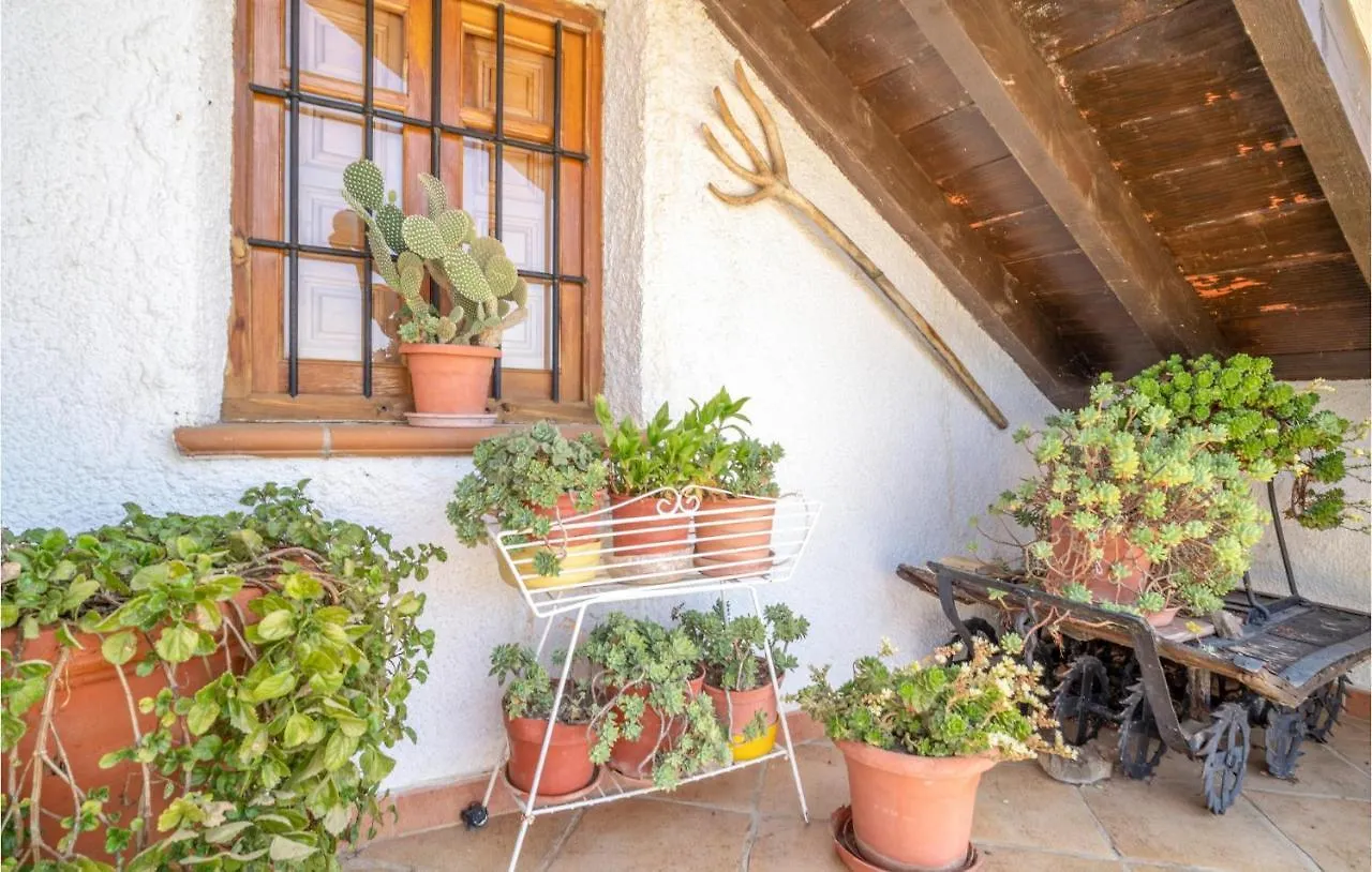1 Bedroom Awesome Apartment In Mondron Spain
